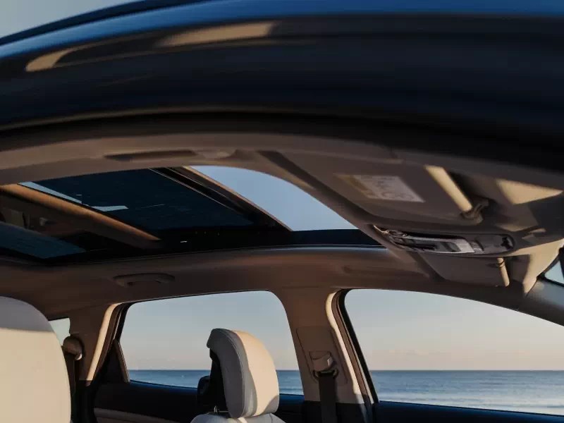 New Sportage Hybrid - Noi that - Cua so troi Panorama